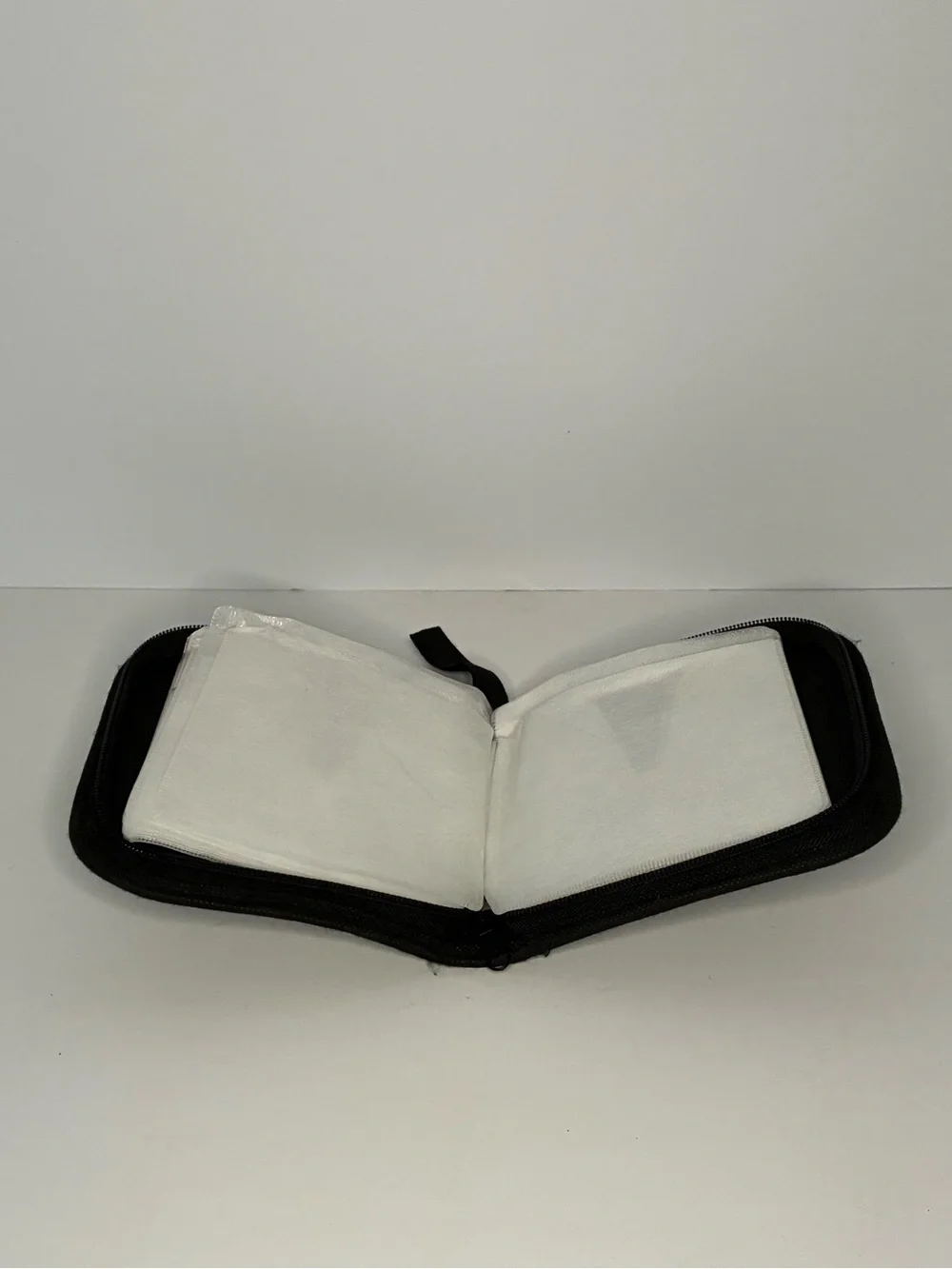 Black Zip CD/DVD Wallet Case with White Sleeves